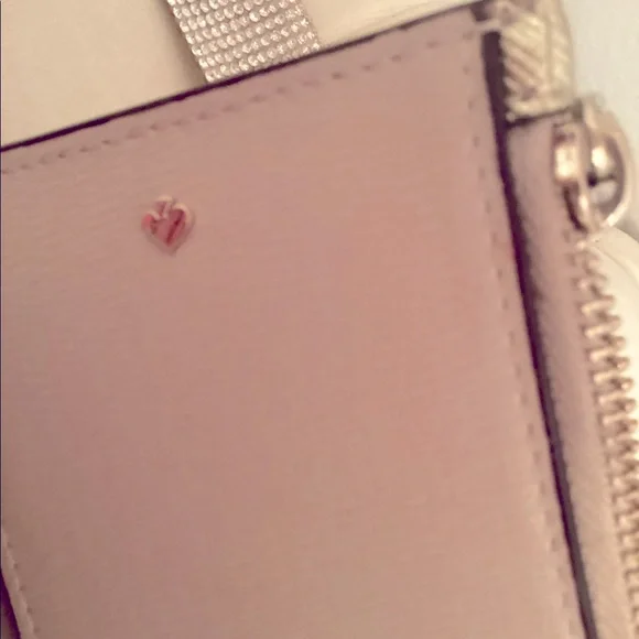 Beautiful gold leather Kate spade wallet nice size - Picture 4 of 5